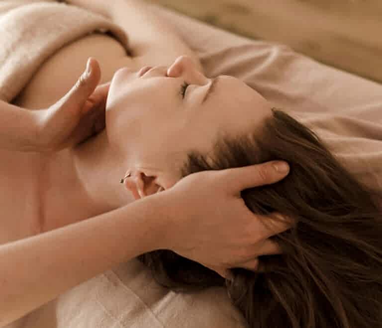 Sultan Masajı Nedir? Osmanlı’dan Günümüze Gelen Lüks Masaj Deneyimi